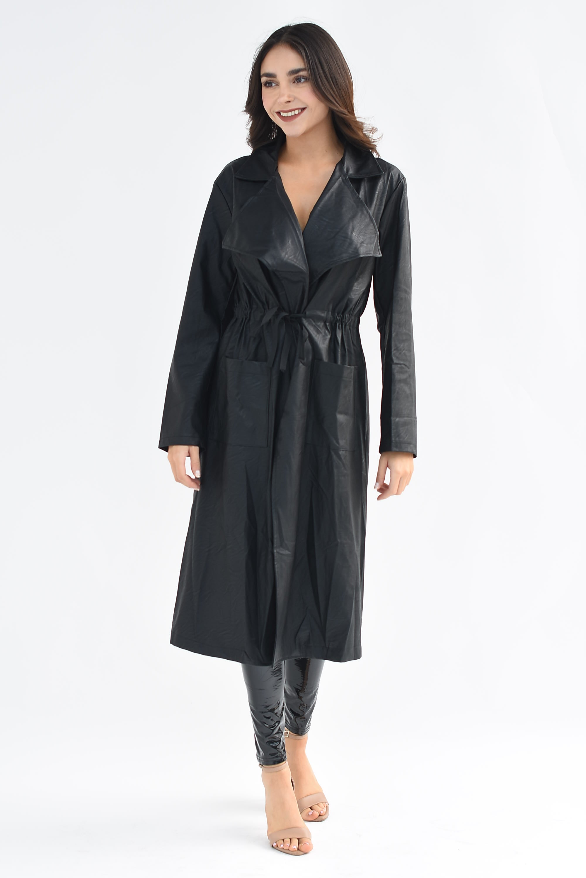 Gabardina de vinipiel Negro