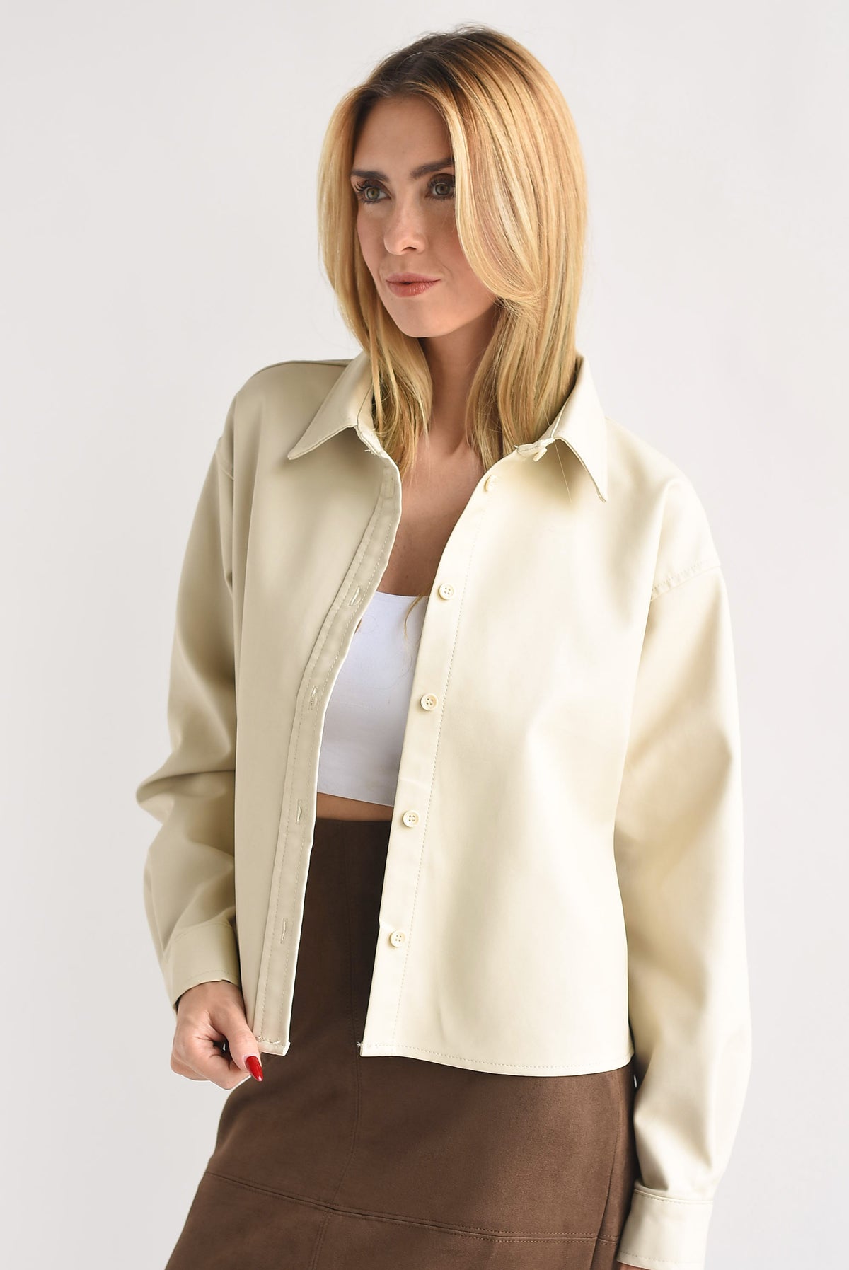 Shacket crop vinipiel