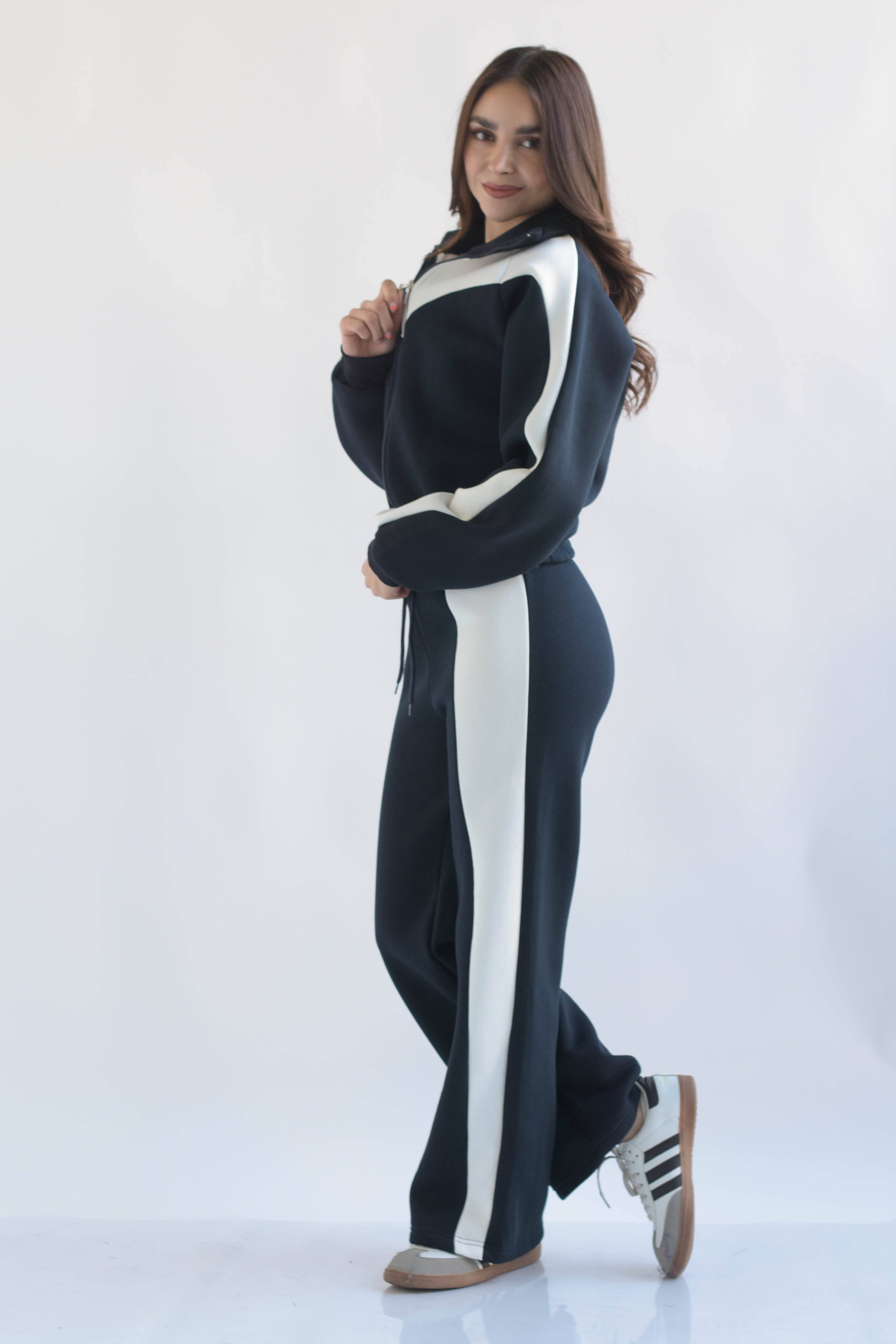 Set Pantalón y Chamarra franja blanca Azul Marino