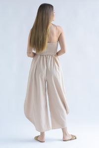 Fashion Styled Jumpsuit globo strapless Beige