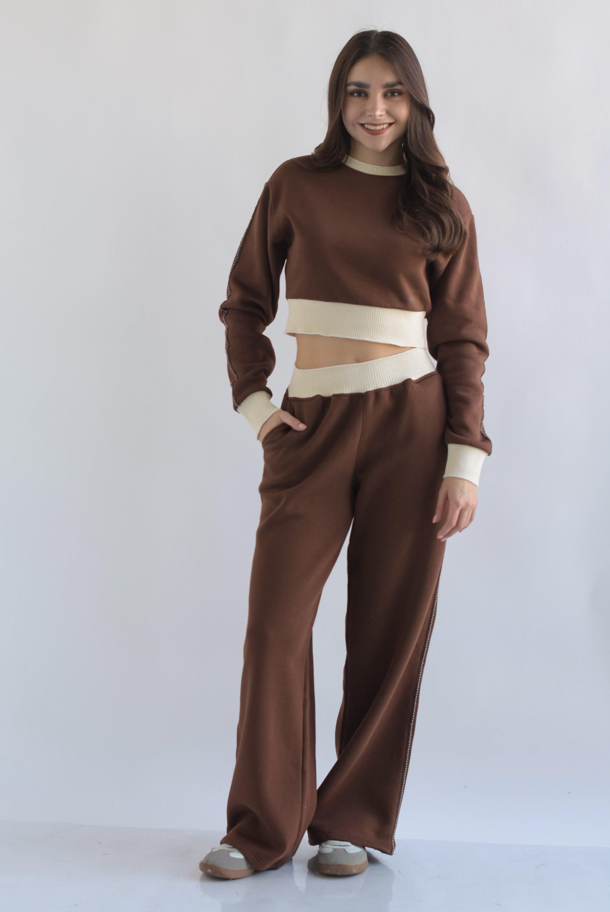 Set Pantalón y Sudadera track despuntes Café