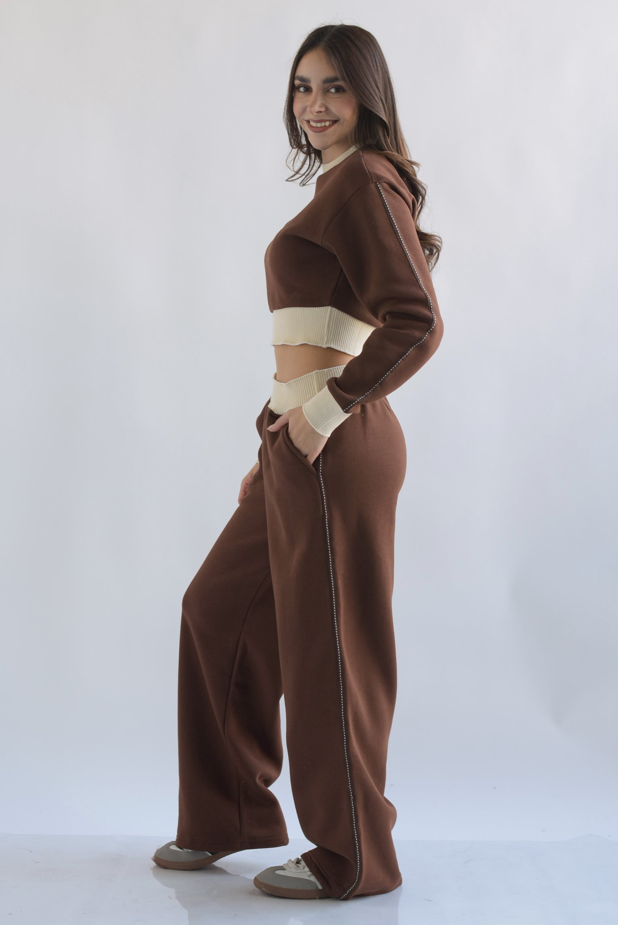 Set Pantalón y Sudadera track despuntes Café