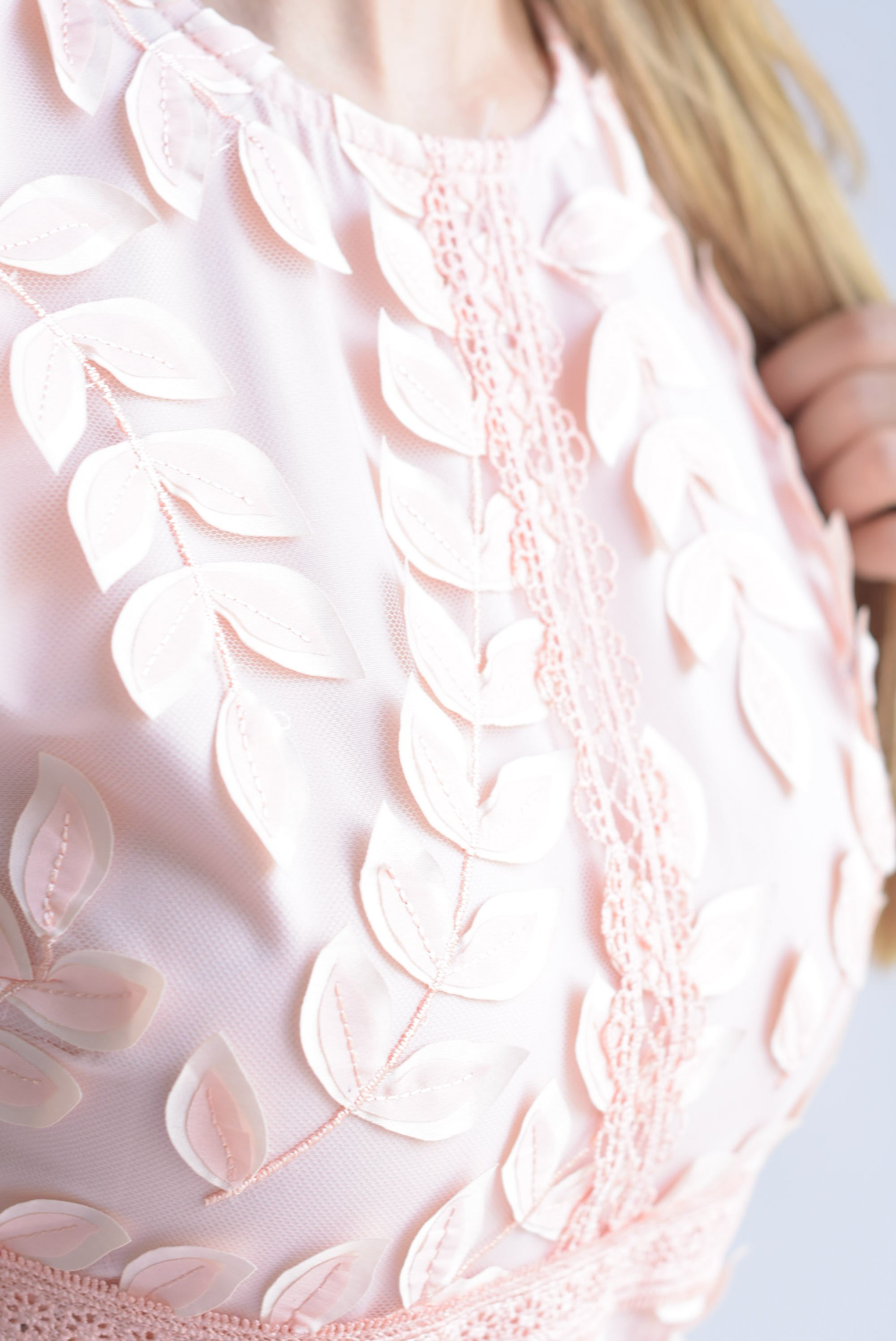 Vestido mesh pétalos Rosa