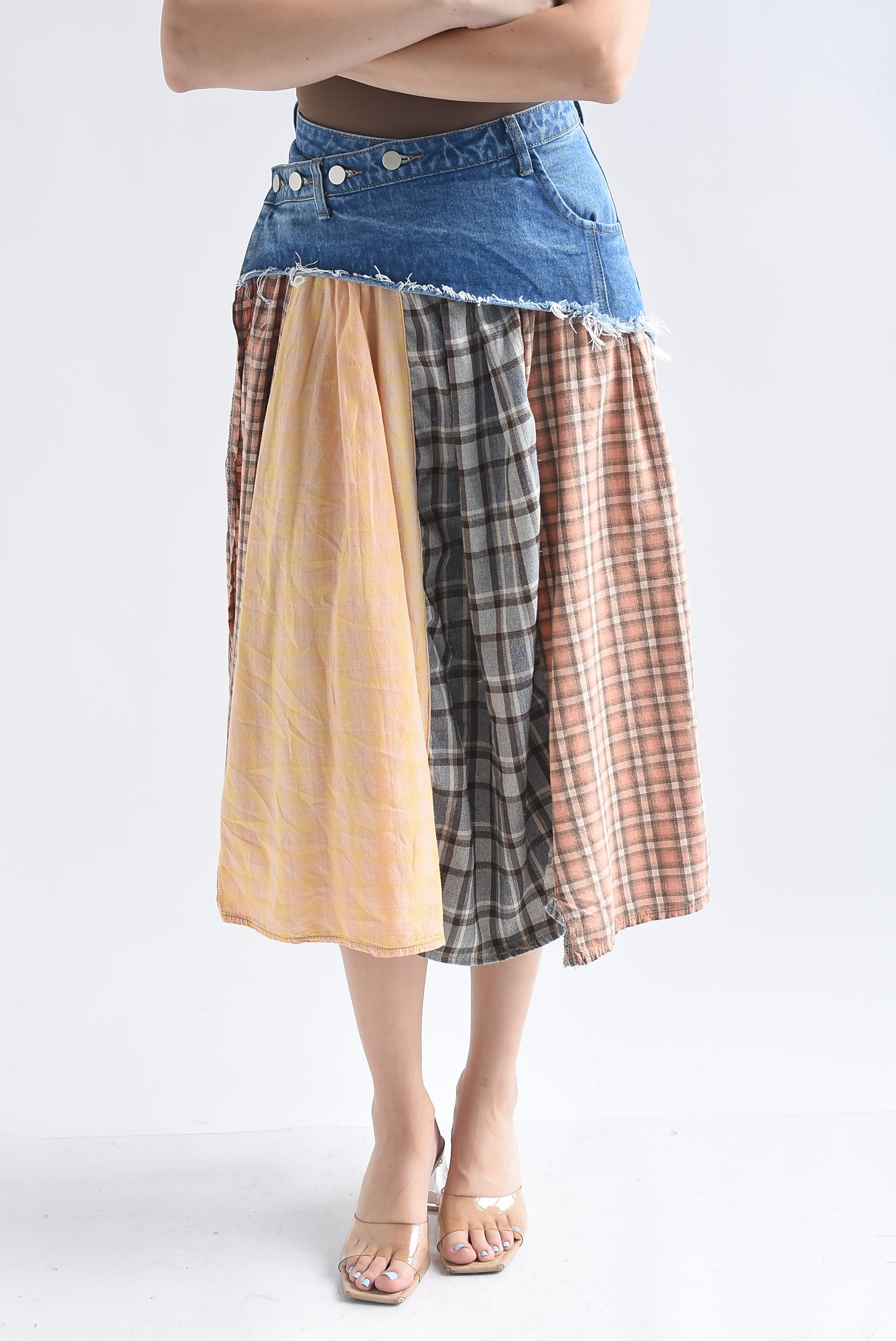 Falda patchwork cuadros pretina denim
