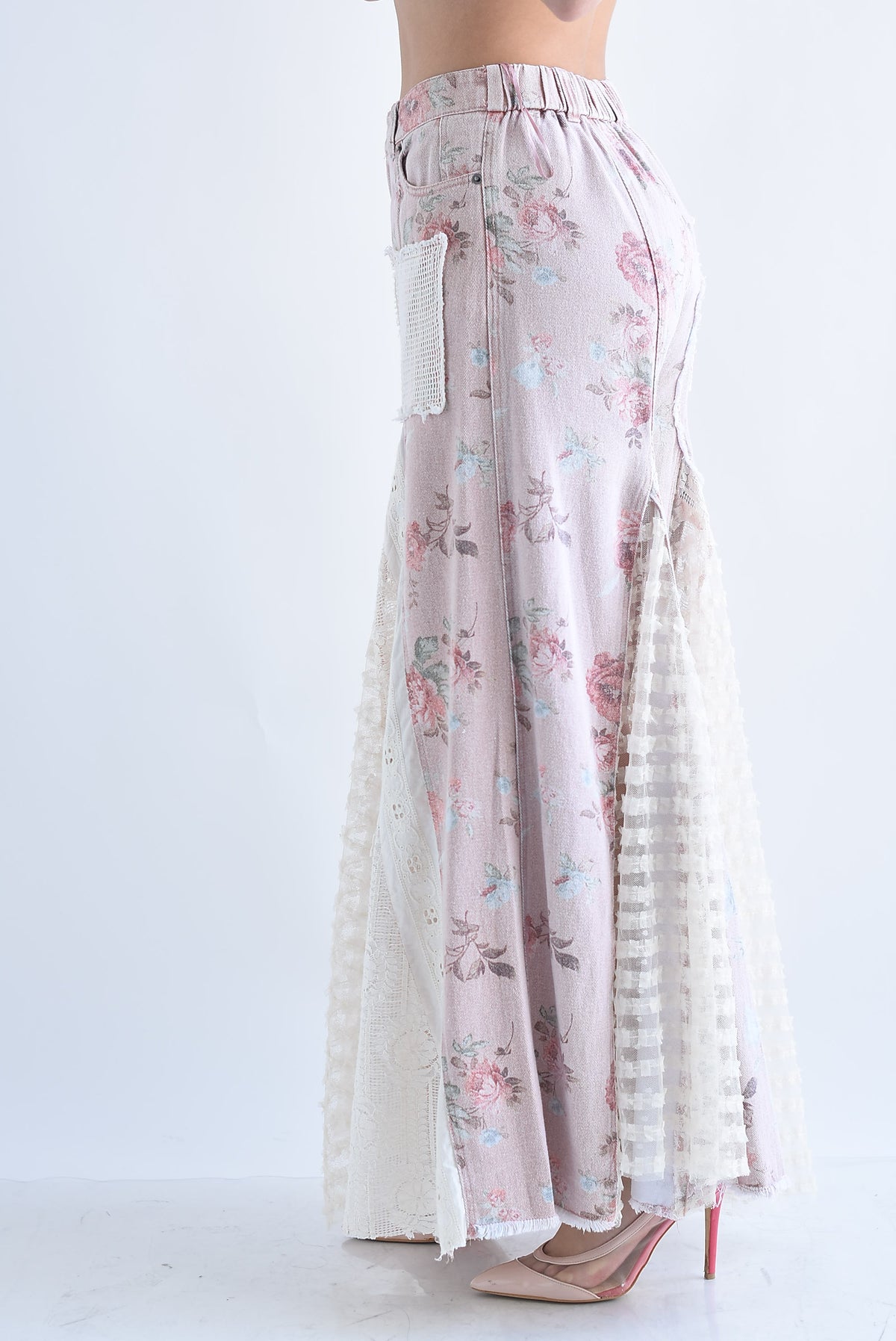 Jeans maxi campana encaje flores