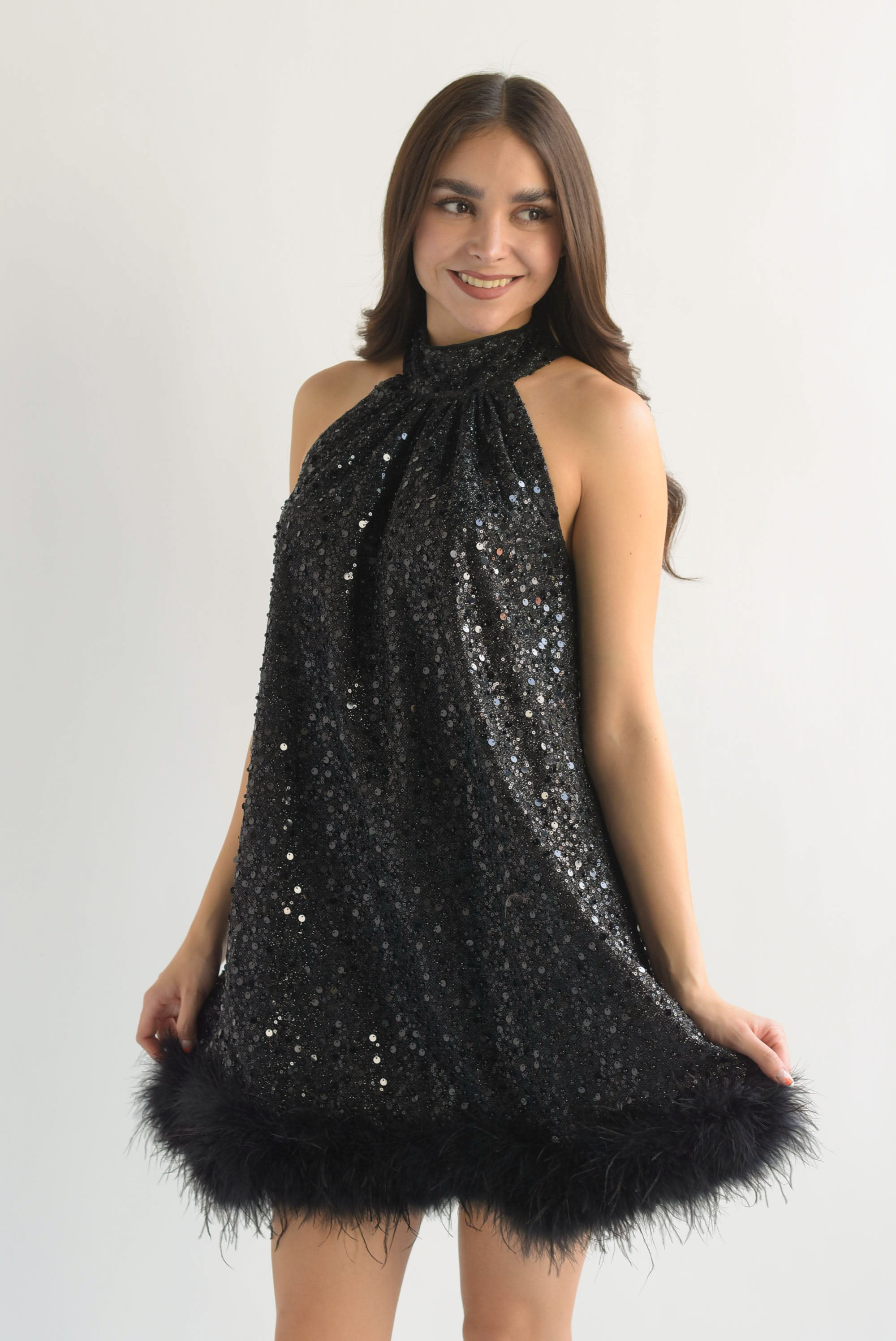 Vestido halter lentejuela plumas Negro