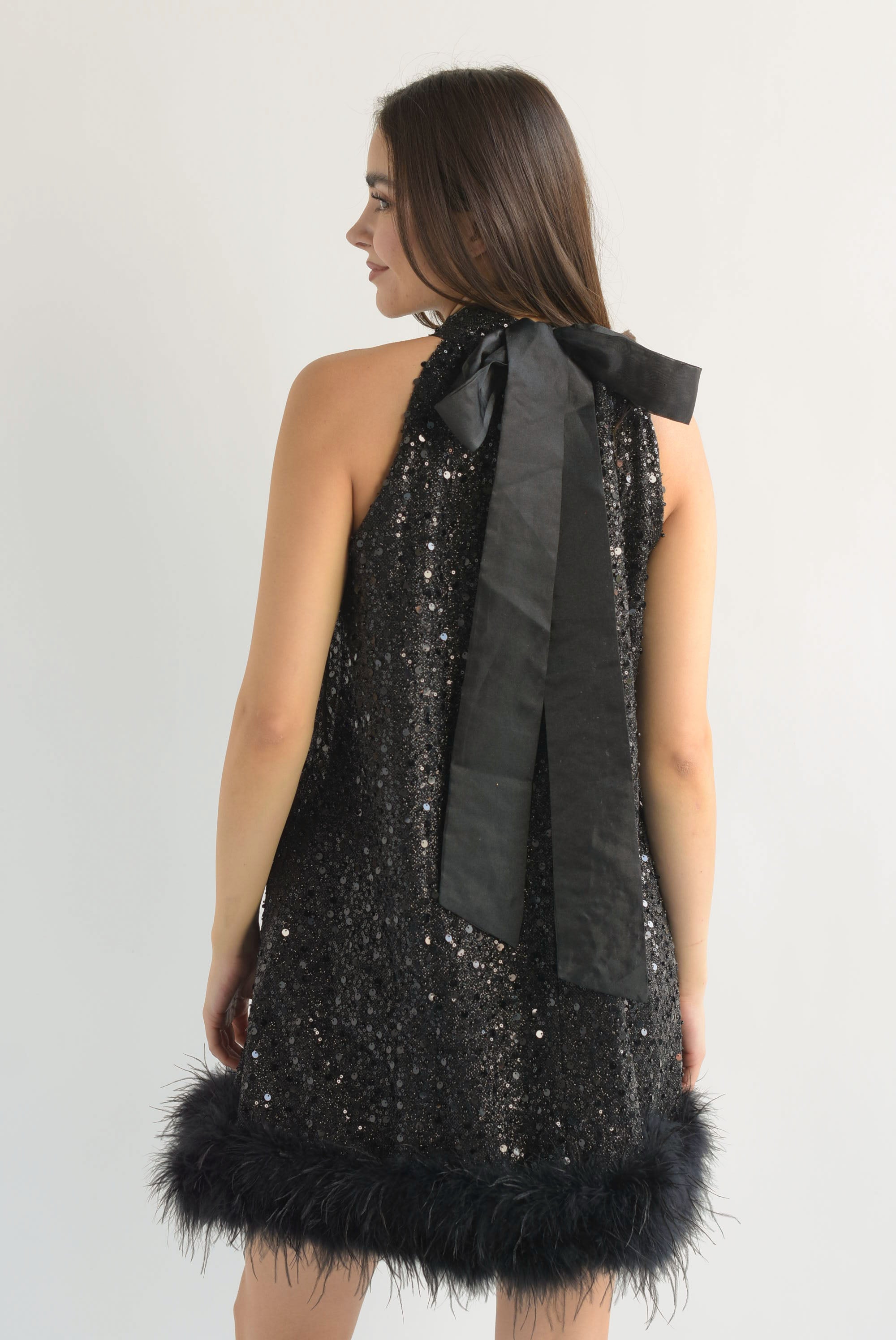 Vestido halter lentejuela plumas Negro