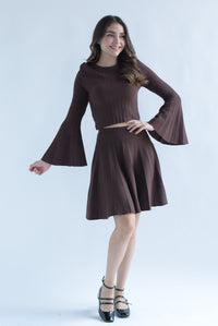 Fashion Styled Set Falda plisada y Blusa manga trompeta punto Espresso