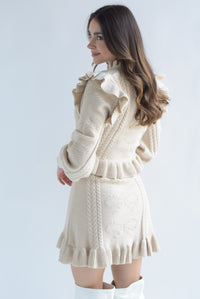 Fashion Styled Set Falda y Sweater punto moños y olán Beige