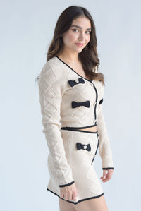 Fashion Styled Set Falda y Sweater punto moños negros Beige