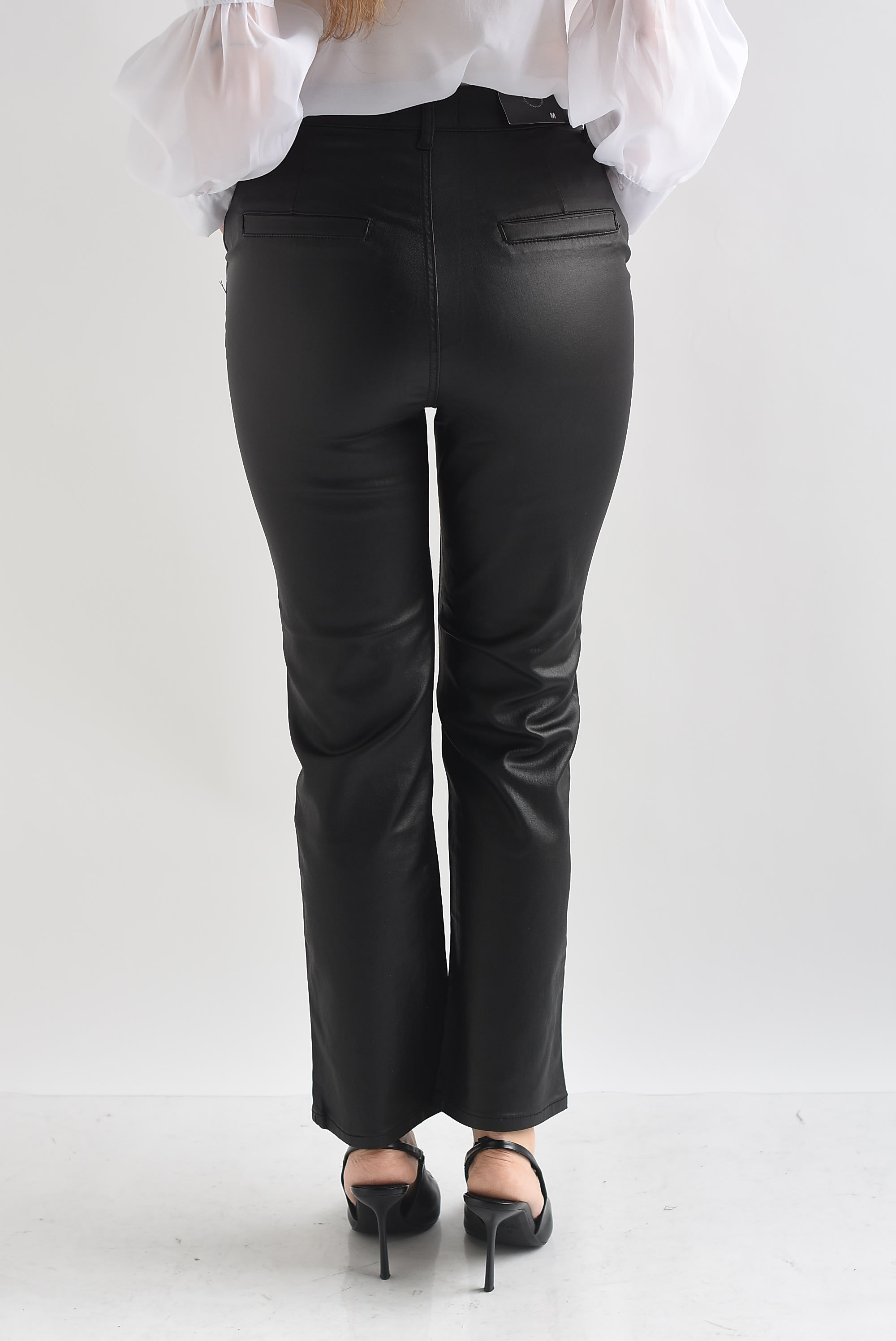 Pantalón vinipiel mate Negro