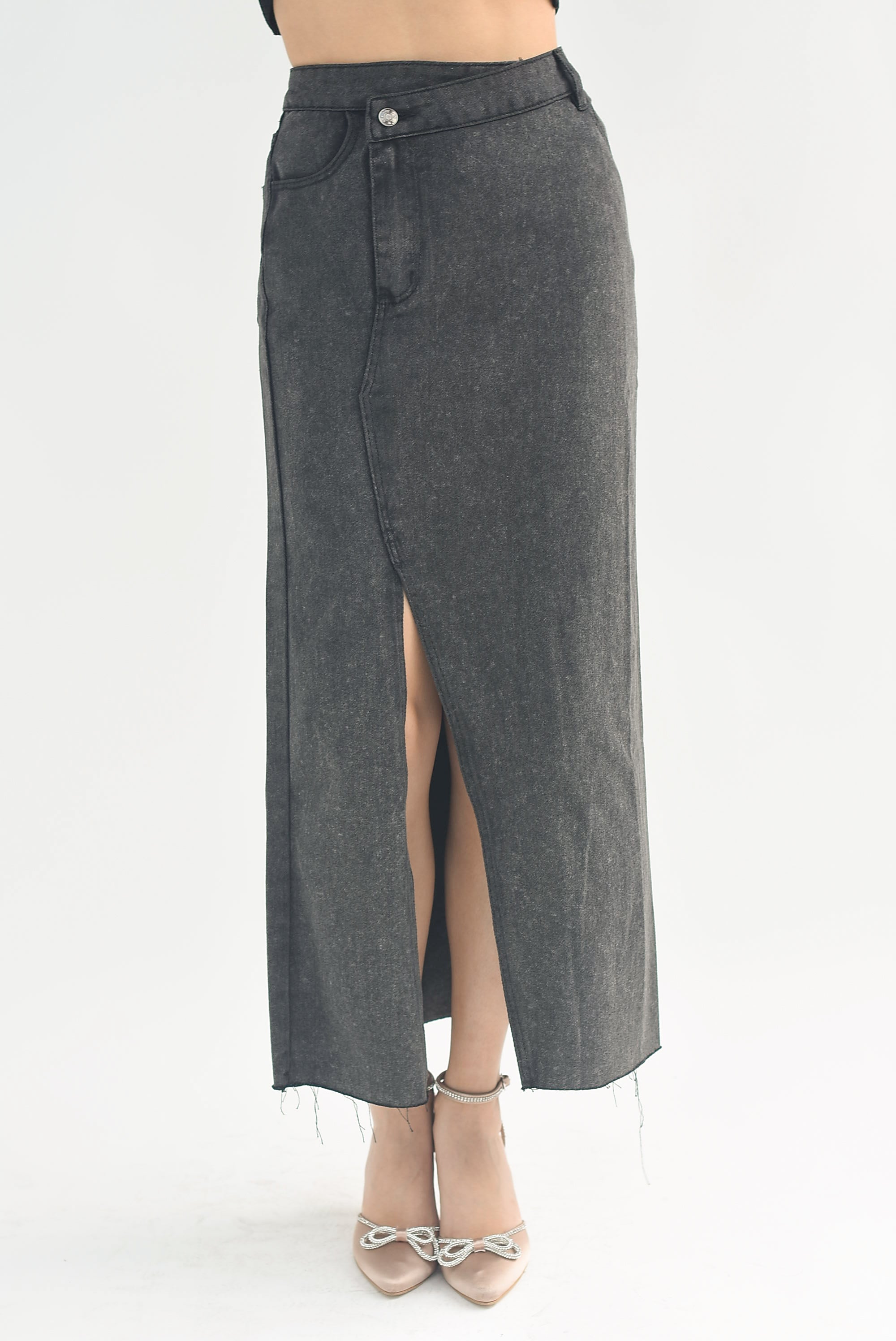 Falda Denim pretina asimétrica Negra