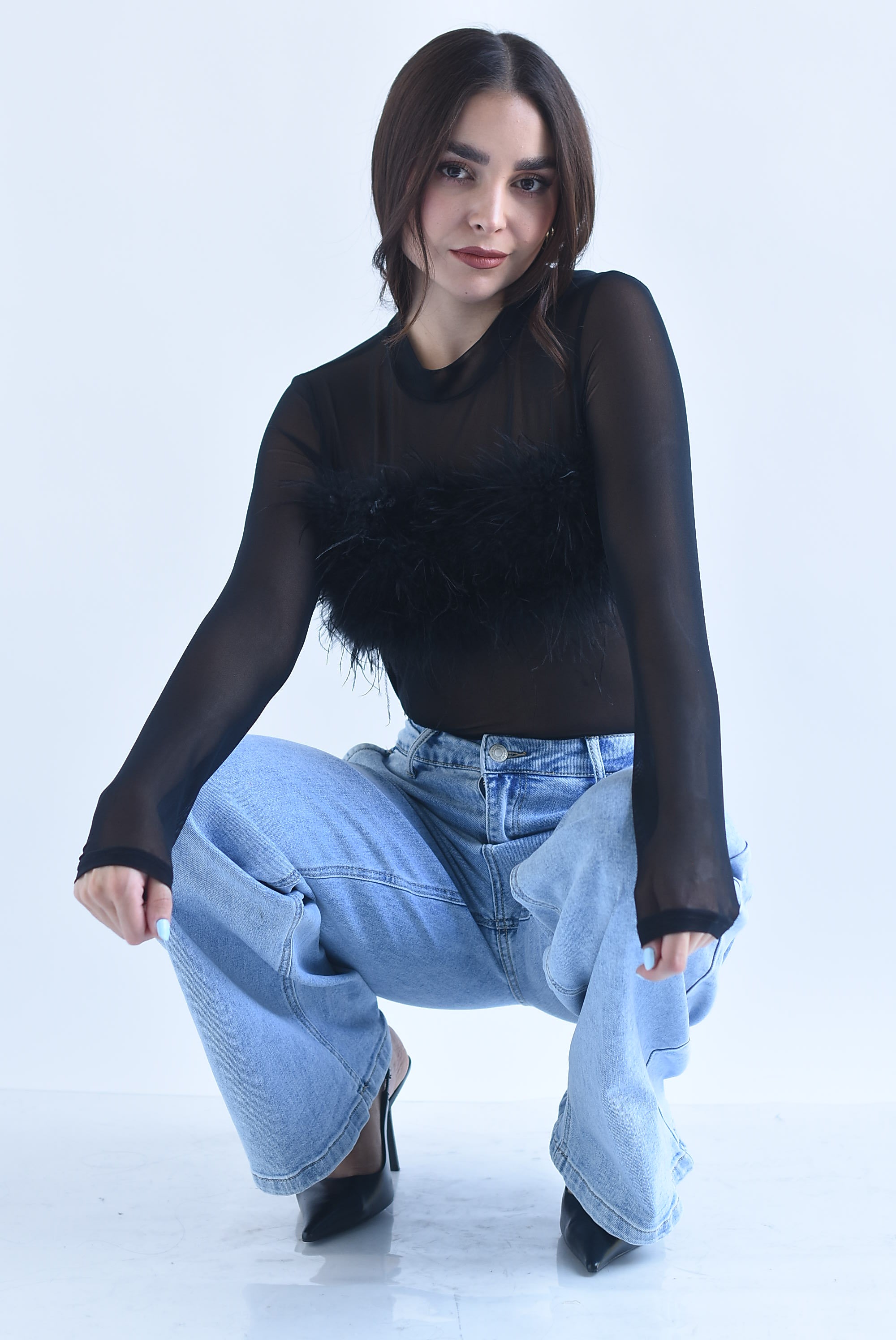 Blusa mesh top plumas