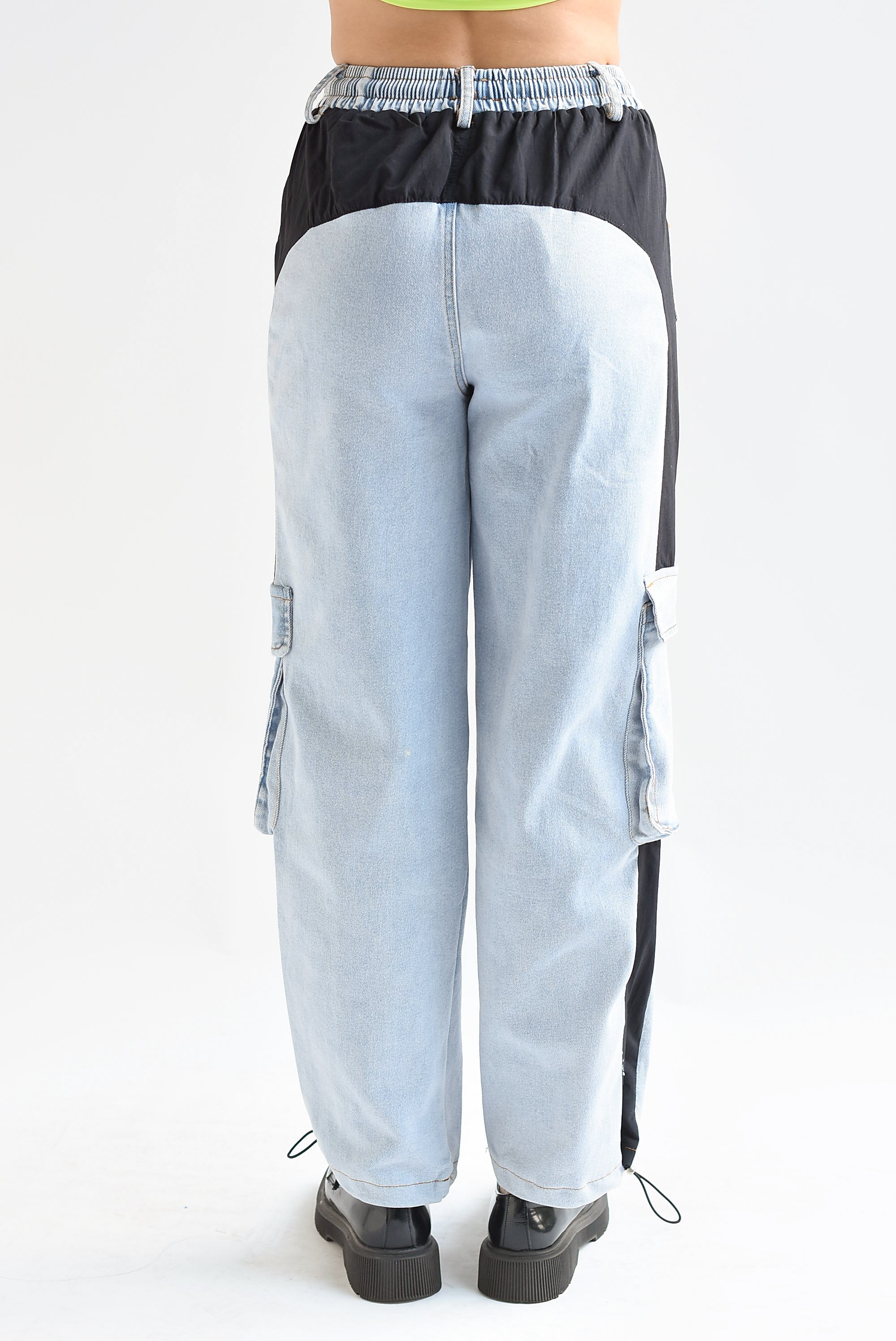 Jeans cargo franjas Negro