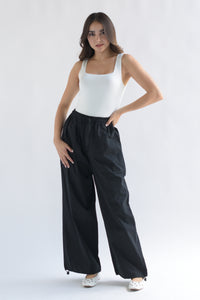 Fashion Styled Pantalón jaretas costuras Negro