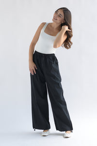 Fashion Styled Pantalón jaretas costuras Negro