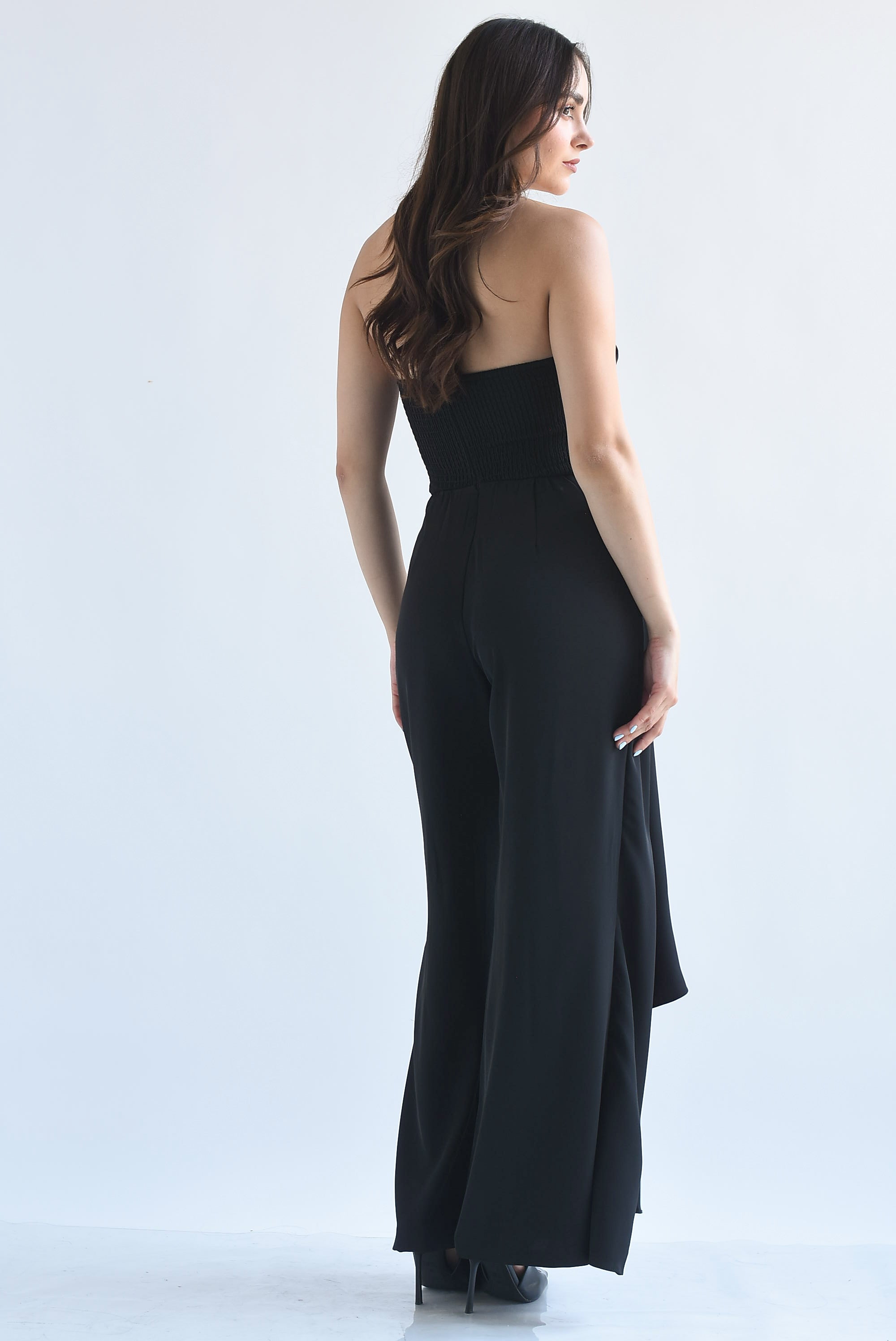 Jumpsuit strapless asimétrico cintas