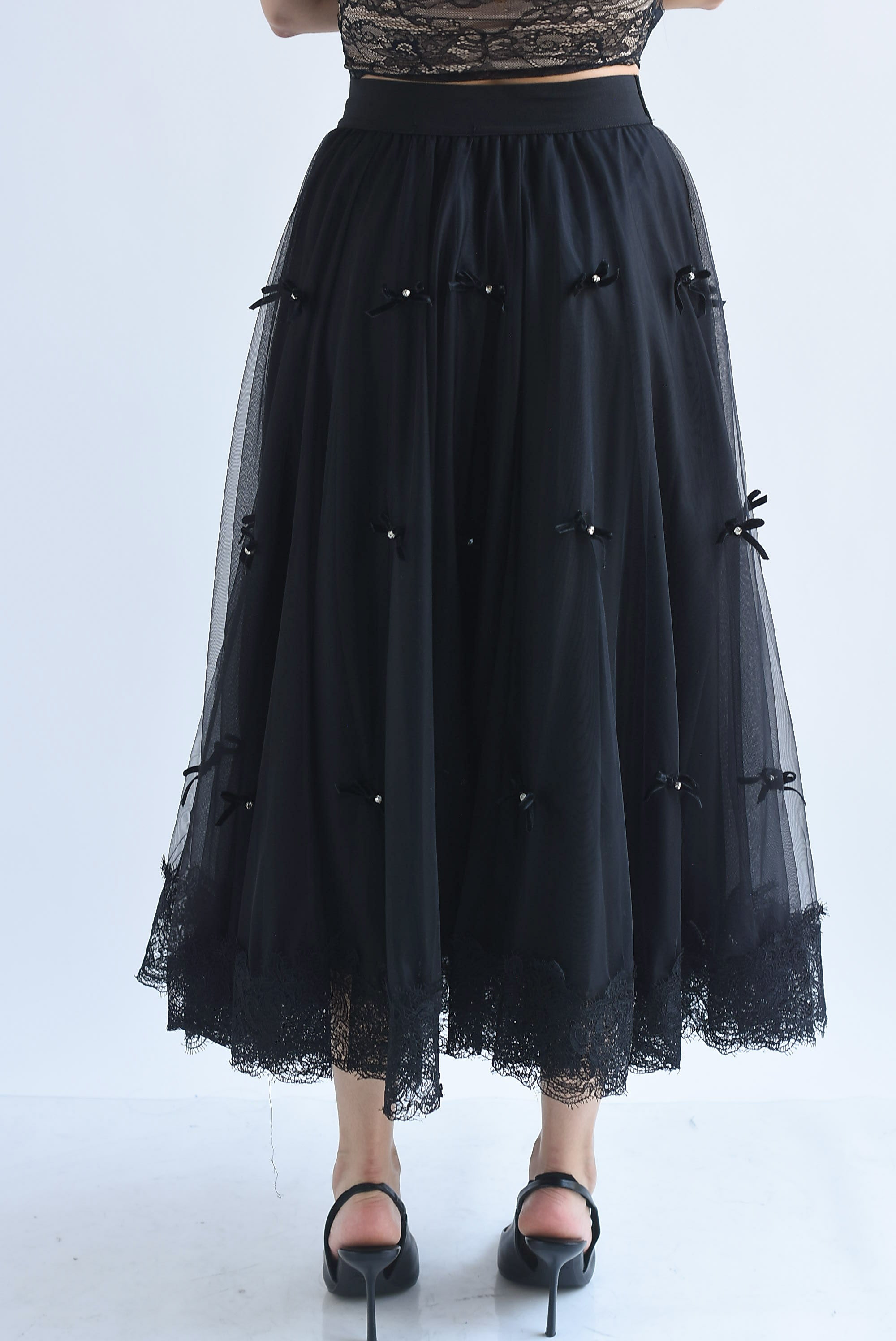 Falda tulle moños terciopelo