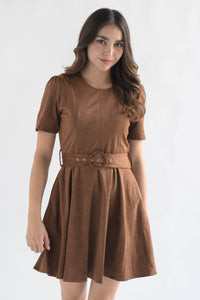 Fashion Styled Vestido corto suede Camel