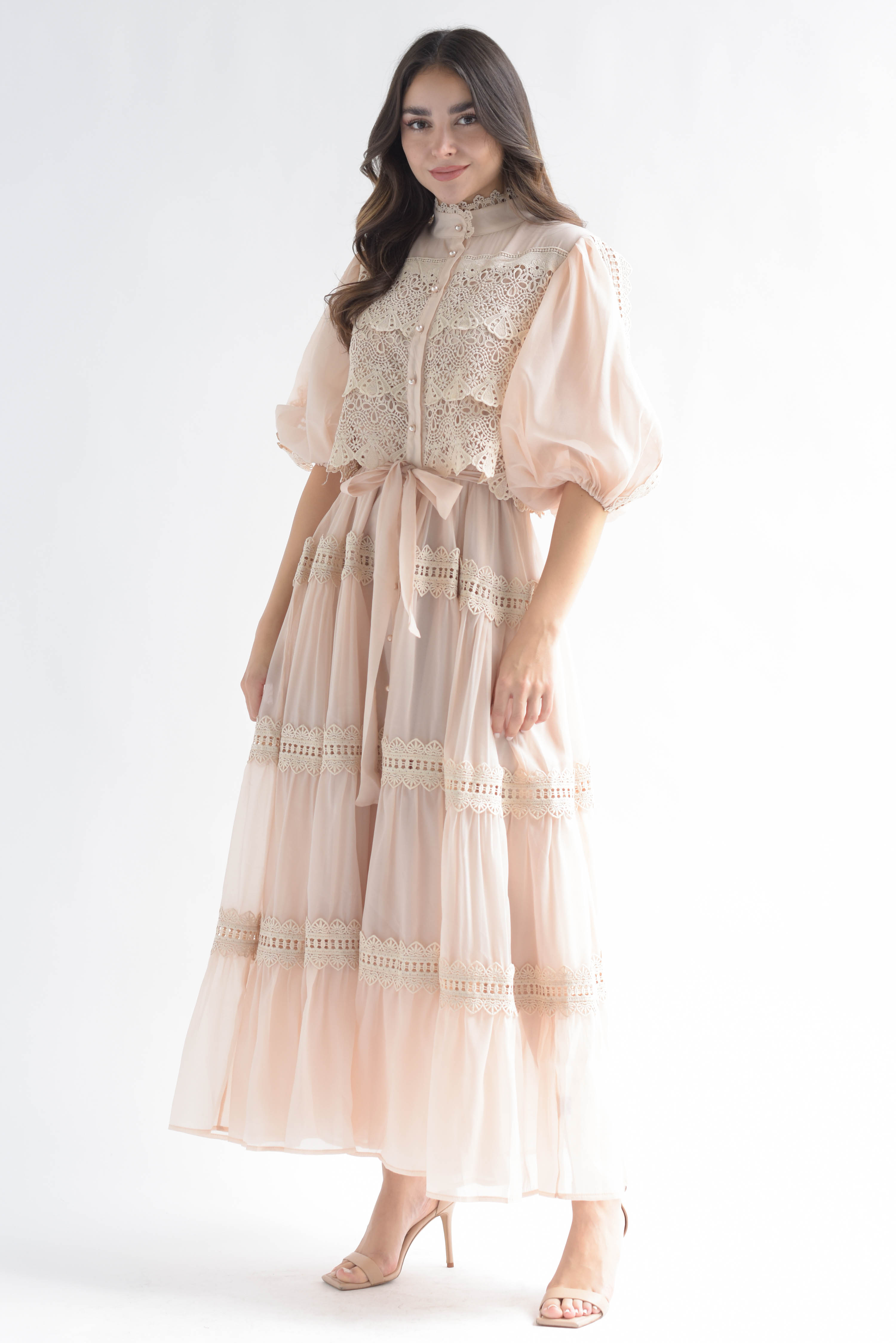 Vestido largo olán tira bordada Blush