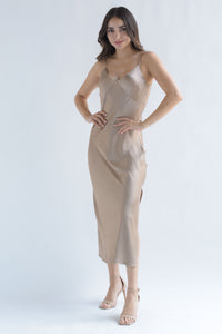Fashion Styled Vestido midi lencero Champagne