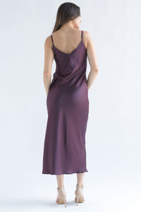 Fashion Styled Vestido midi lencero Uva