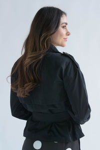 Fashion Styled Gabardina crop cinta Negra