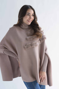 Fashion Styled Poncho líneas fur Moka