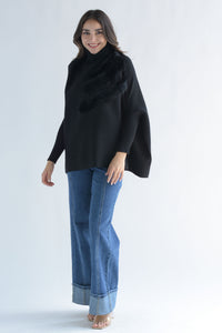 Fashion Styled Poncho líneas fur Negro