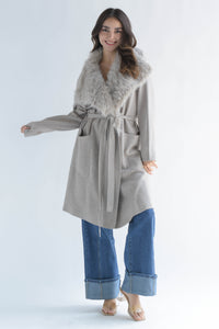 Fashion Styled Sweater tipo abrigo cuello fur Arena