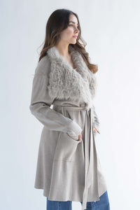 Fashion Styled Sweater tipo abrigo cuello fur Arena