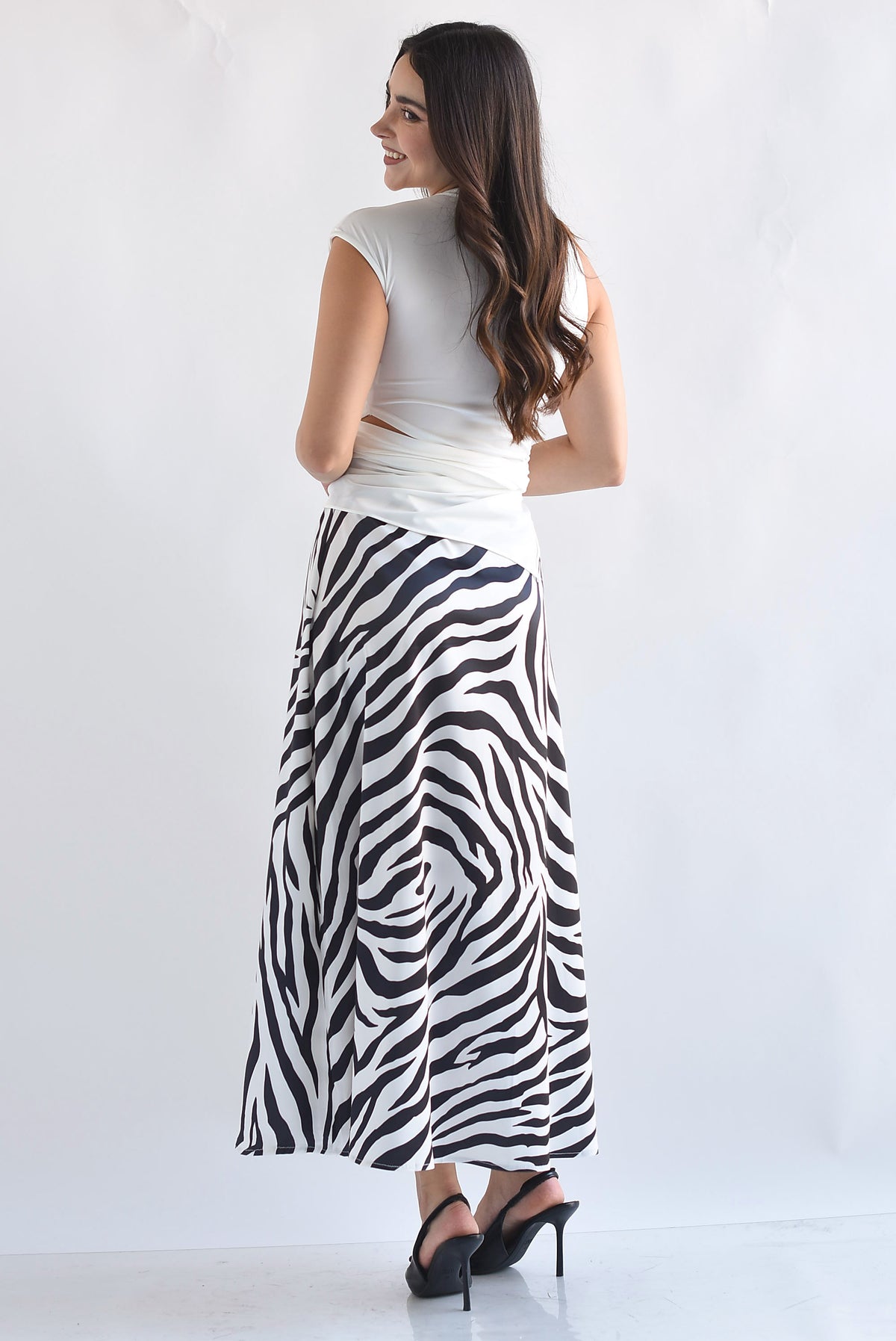 Falda satín zebra