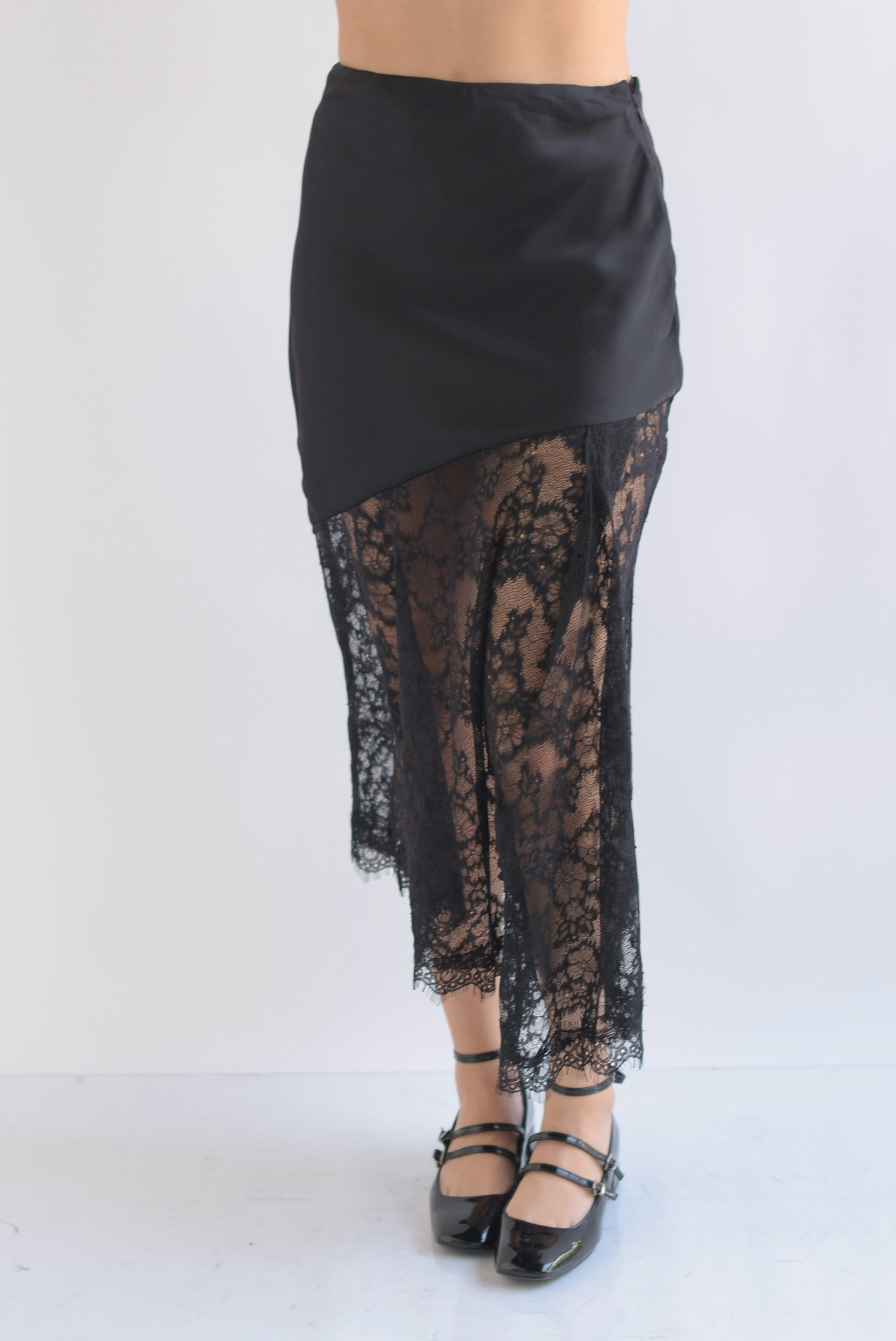 Falda lencera satín encaje