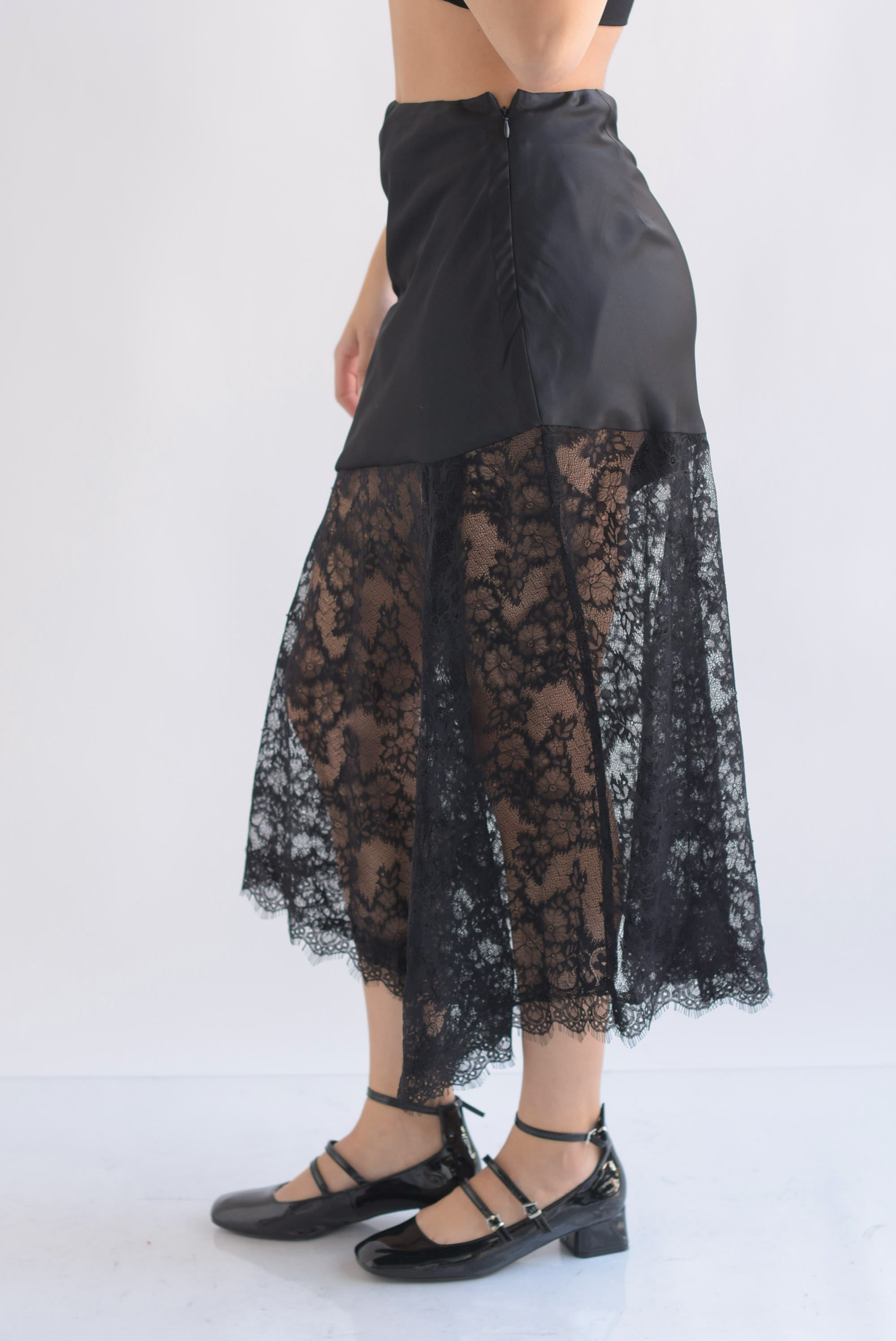 Falda lencera satín encaje
