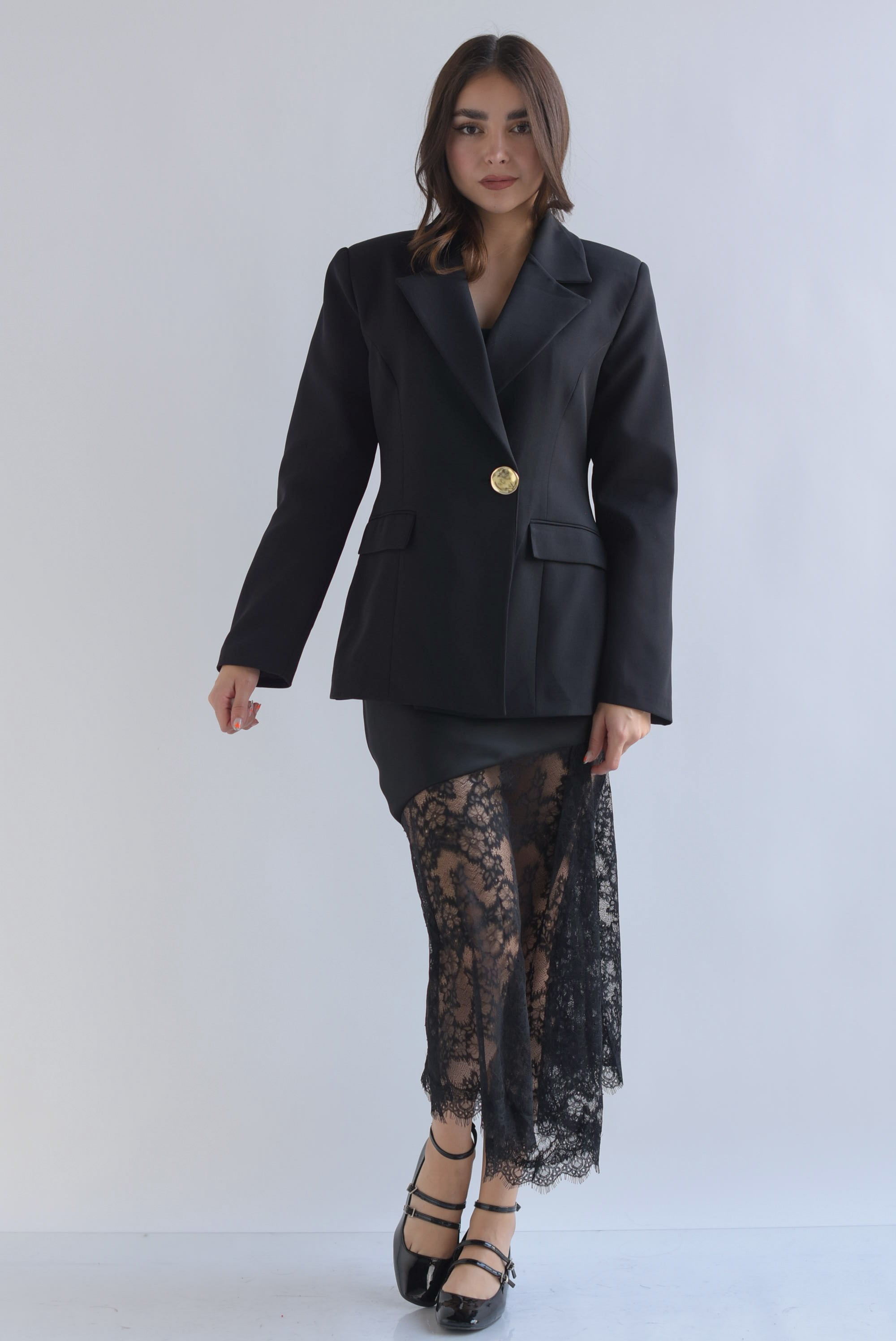 Blazer peplum botón dorado Negro