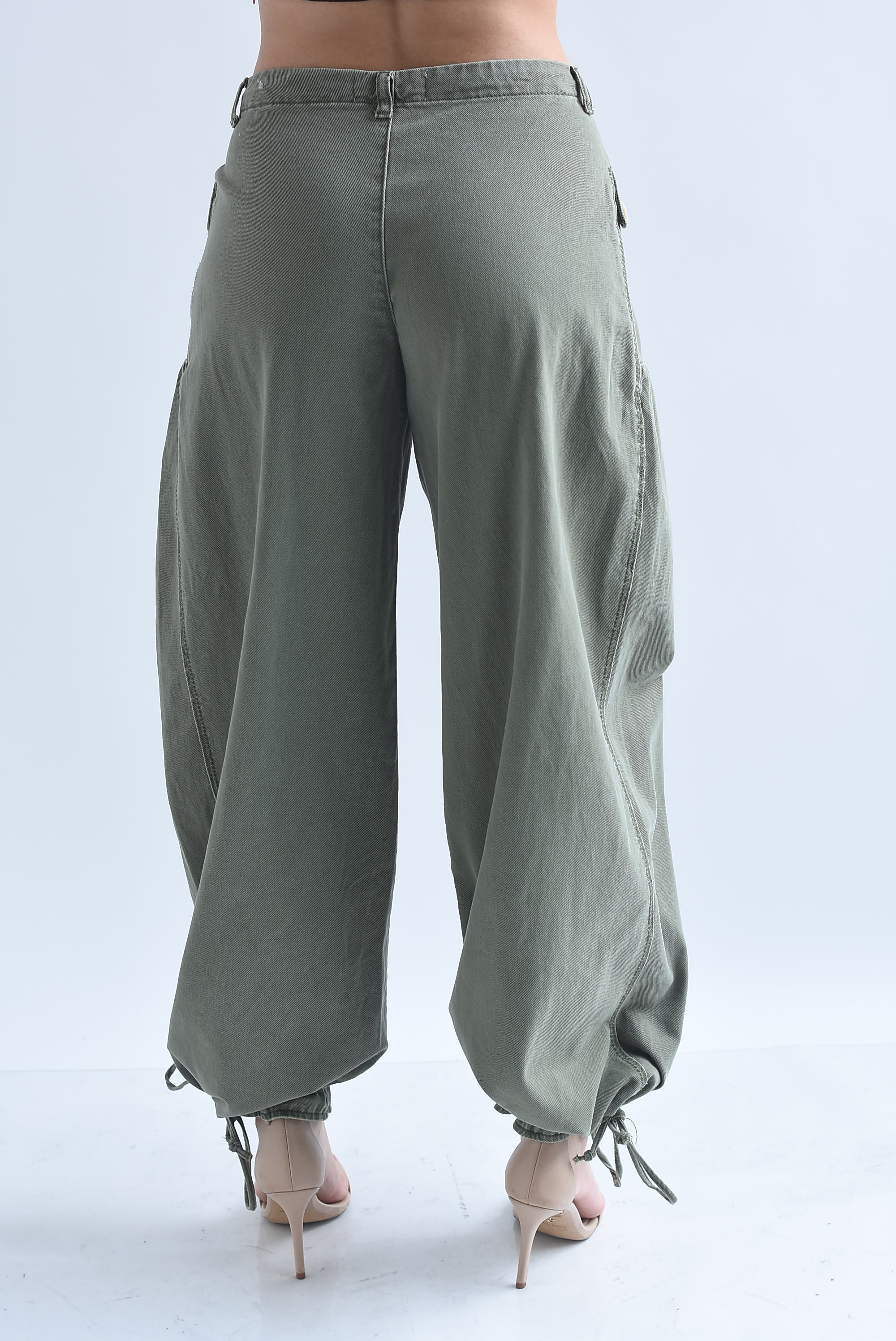 Pantalón globo bolsillos cargo Denim