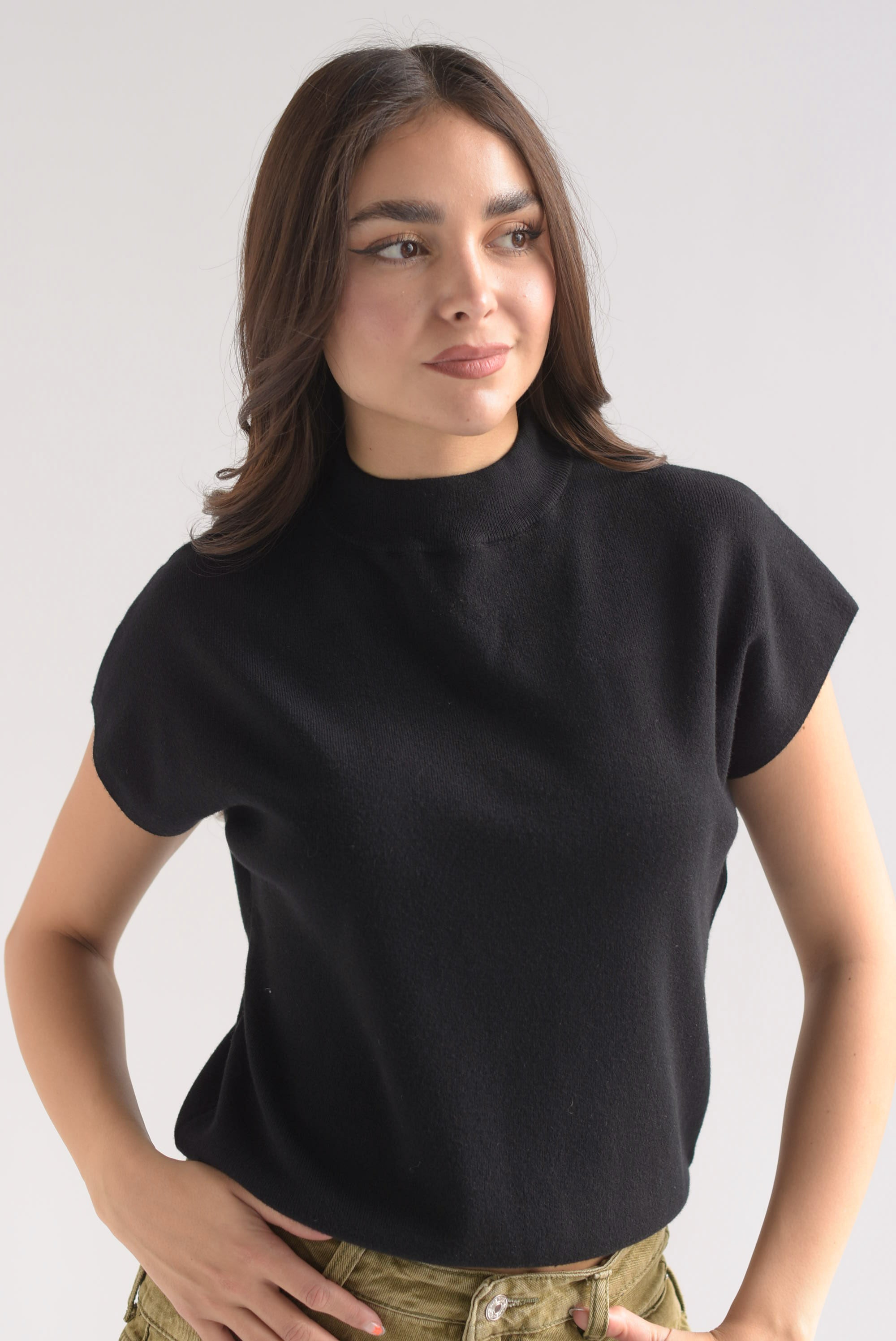 Blusa punto manga corta cuello redondo Negro