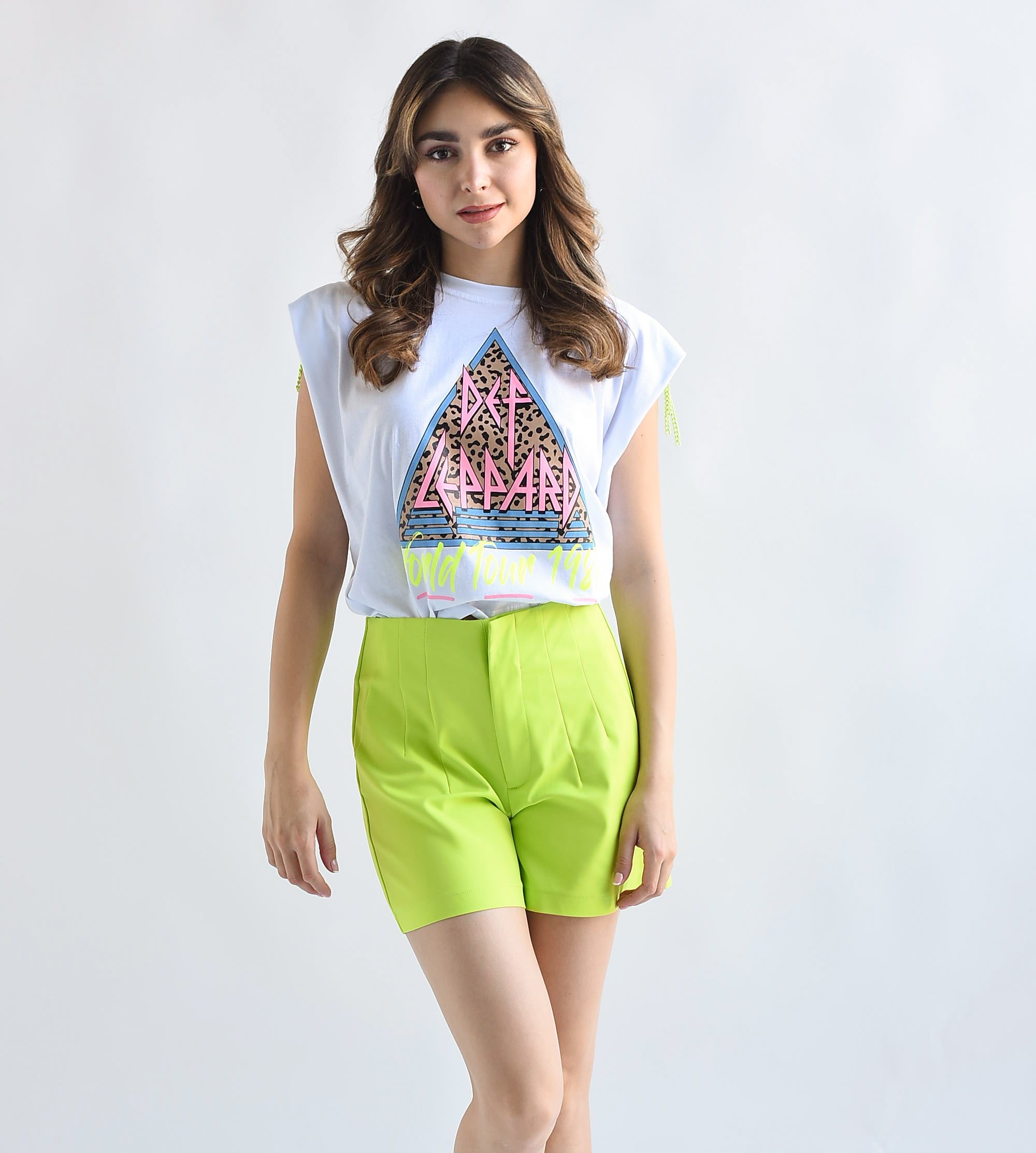 Short cintura alta pinzas simuladas Lime