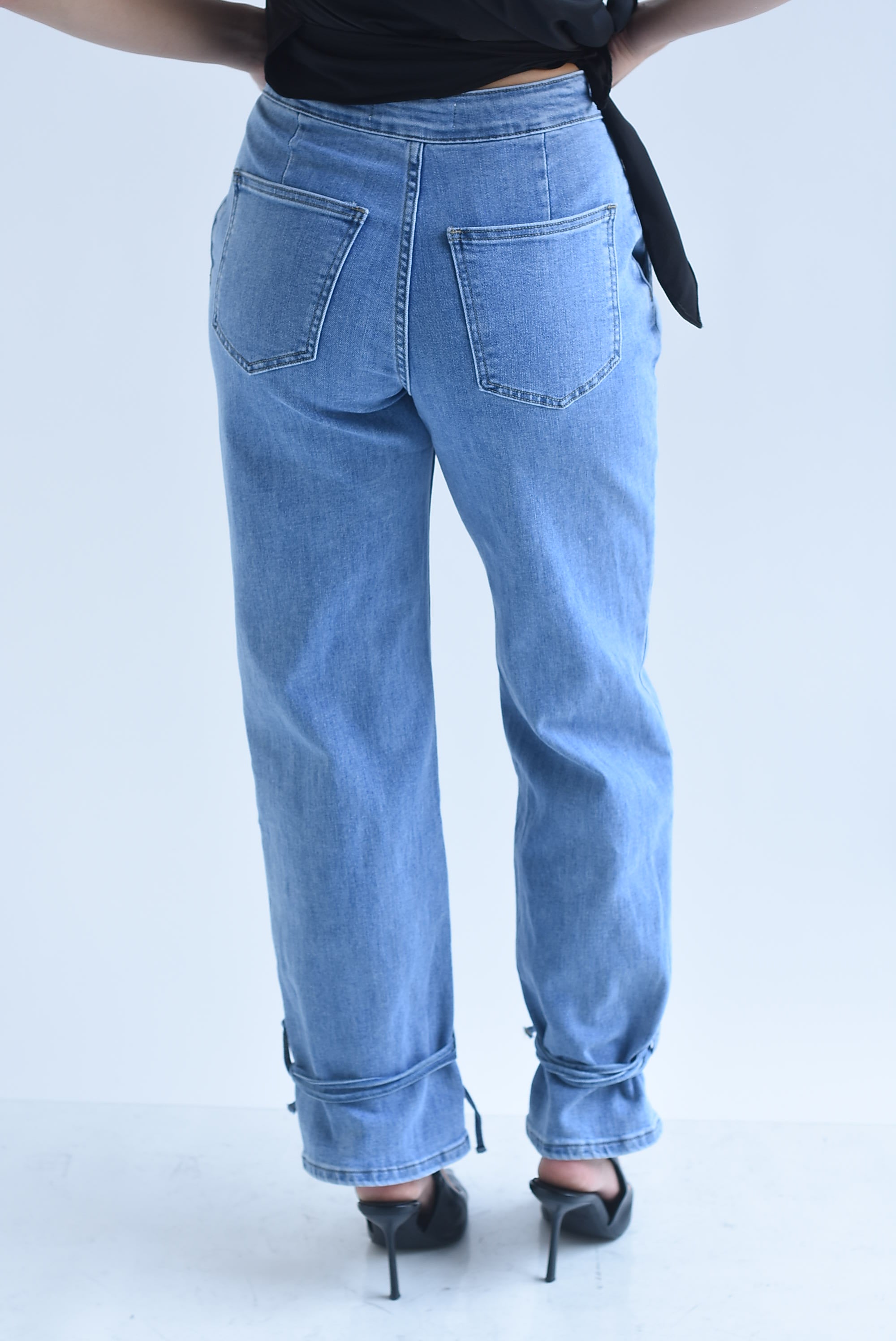 Pantalón globo tobillos cintas Denim