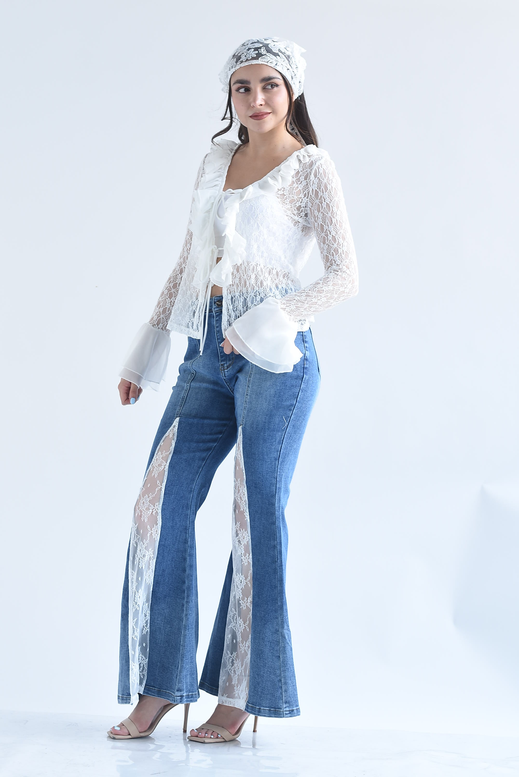 Jeans campana encaje y pareo