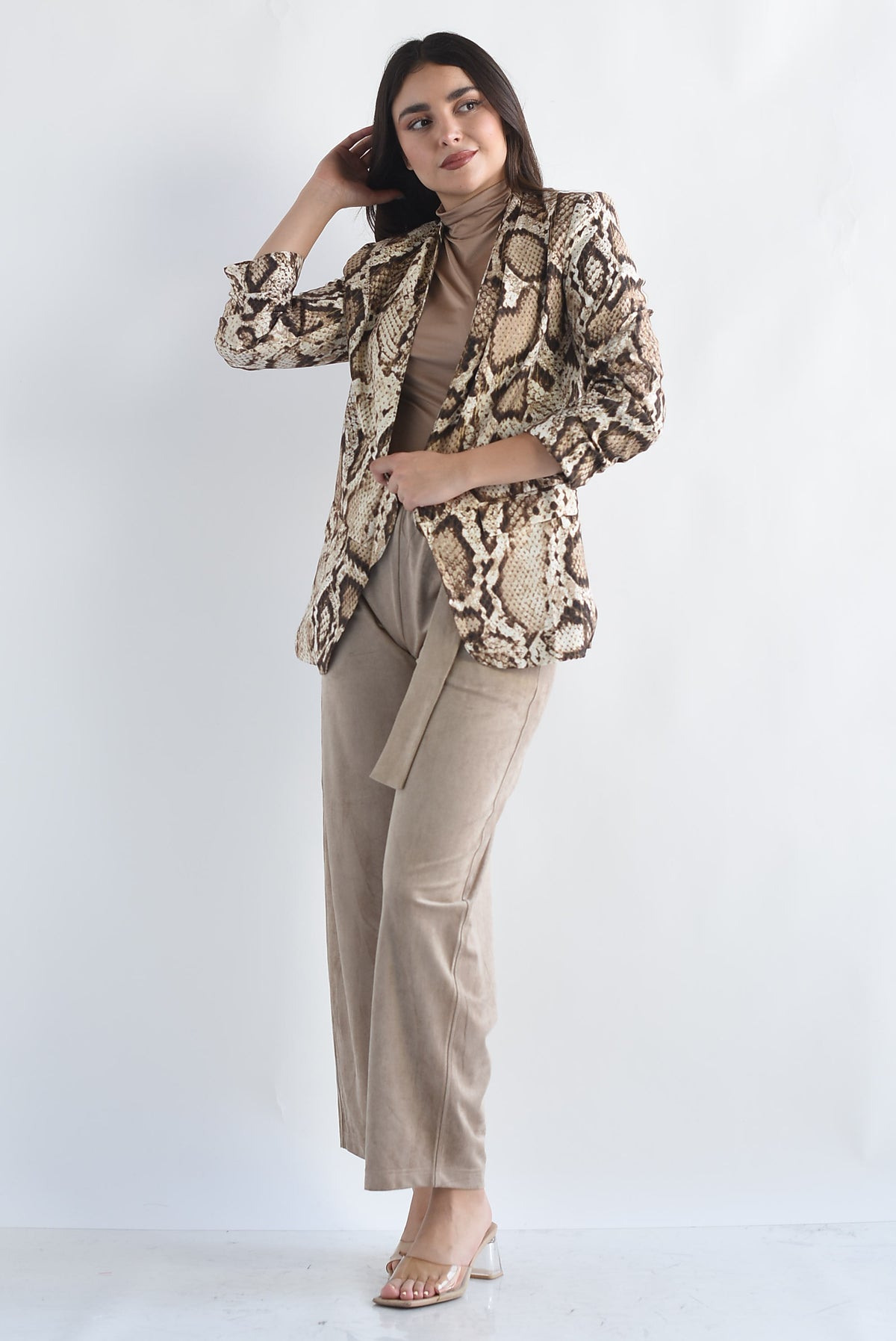 Blazer manga 3/4 fruncida snake print