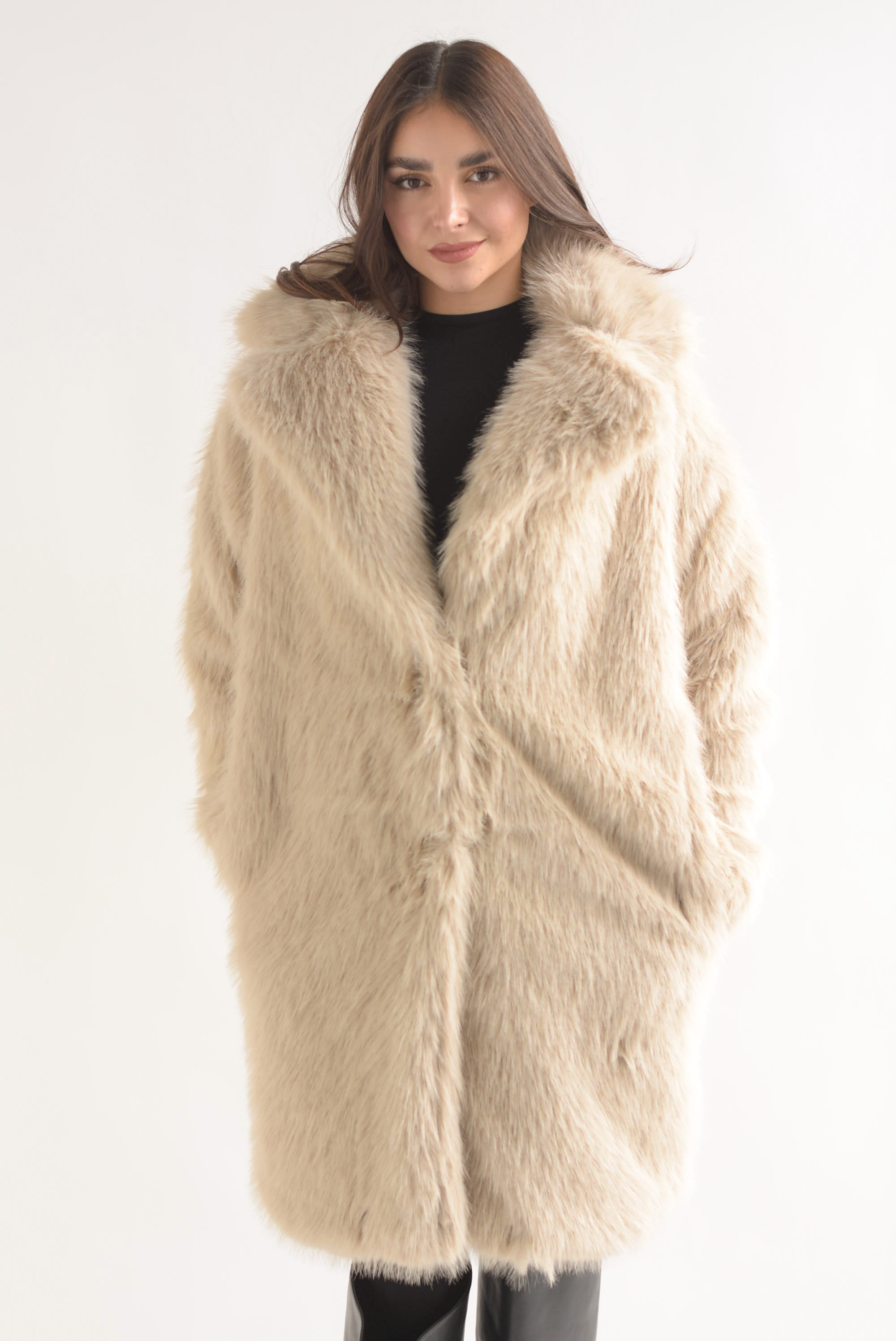 Abrigo largo faux fur solapa