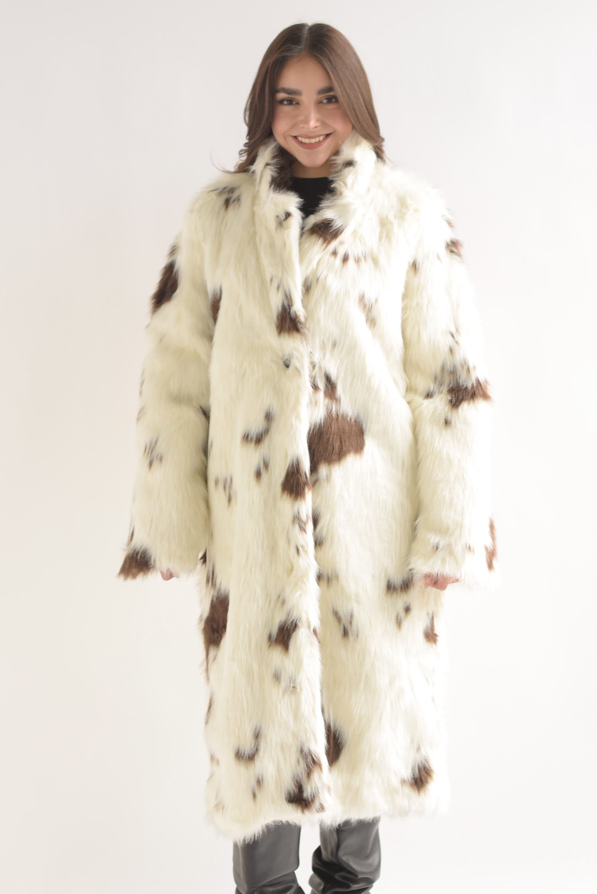 Abrigo largo faux fur Cow