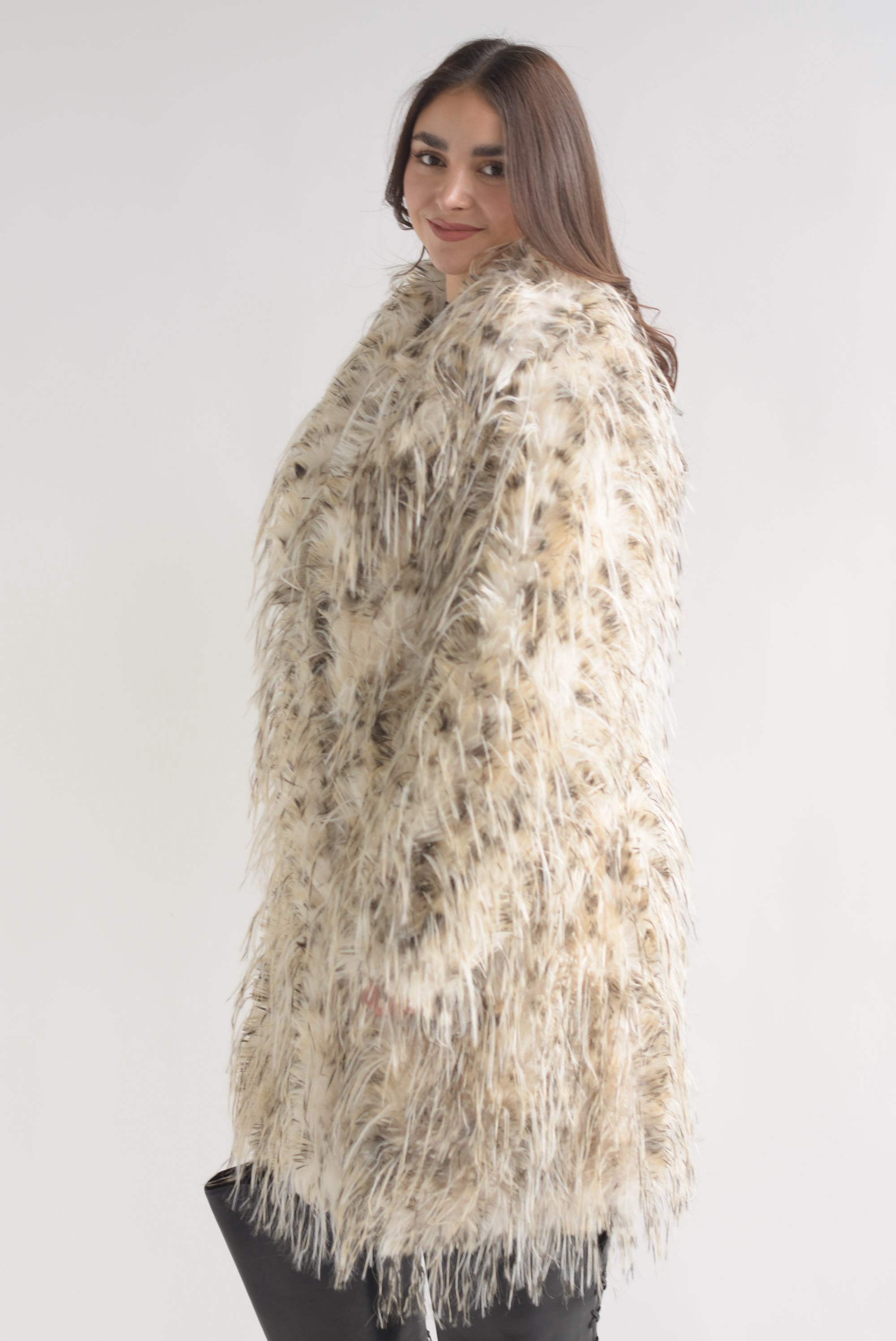 Abrigo faux fur pelo largo manchas