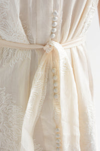 Fashion Styled Vestido manga globo flores bordadas Ivory