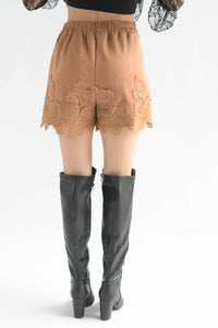 Fashion Styled Short suede encaje Camel
