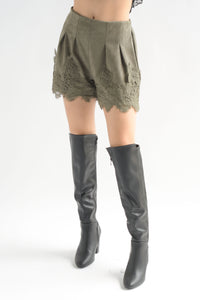 Fashion Styled Short suede encaje Verde Olivo