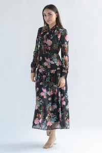 Fashion Styled Vestido olán gasa flores Negro