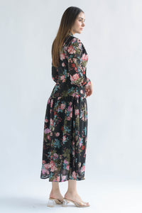 Fashion Styled Vestido olán gasa flores Negro