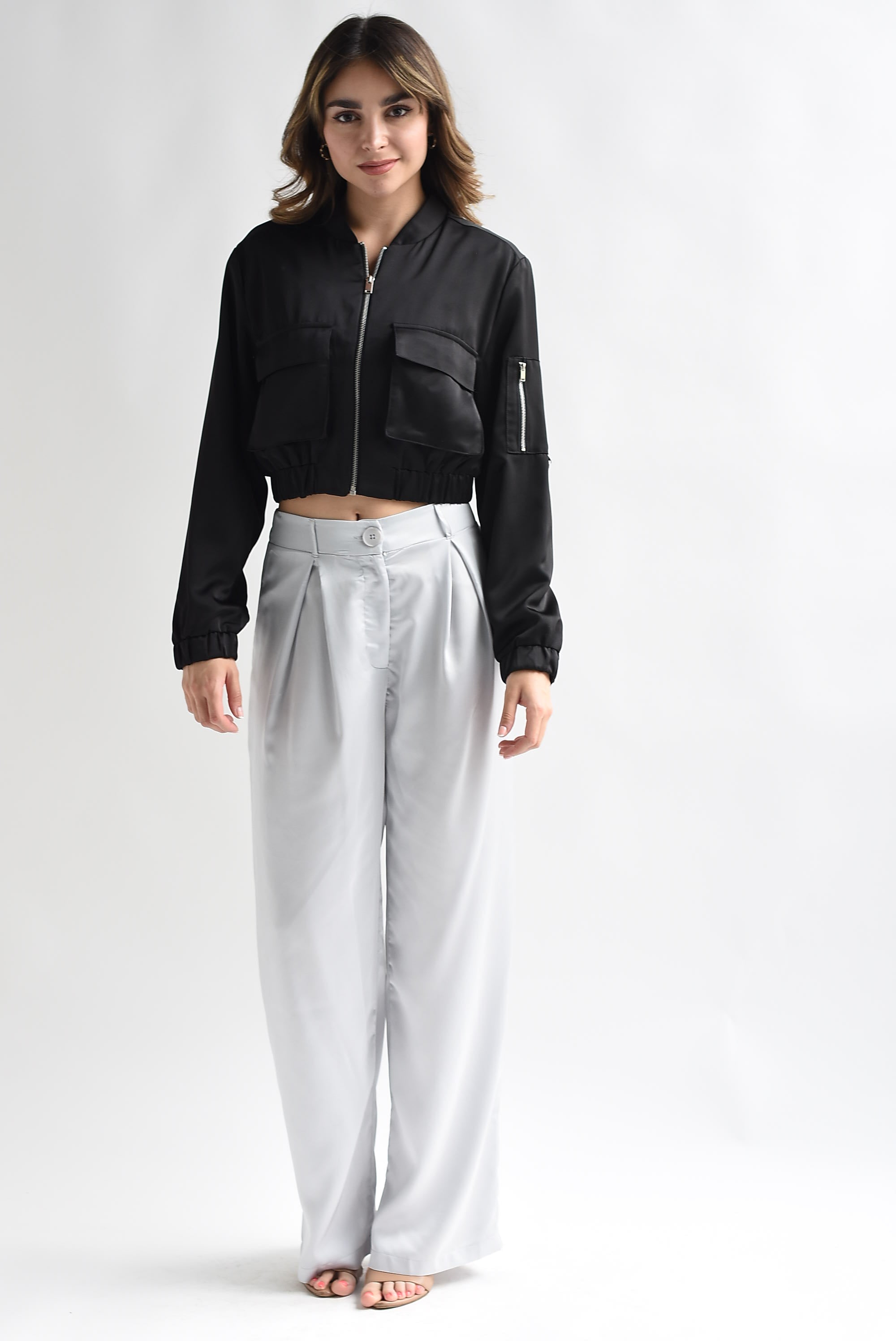 Pantalón pierna ancha pinzas Gris